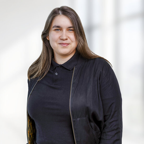 Yeliz Cetin